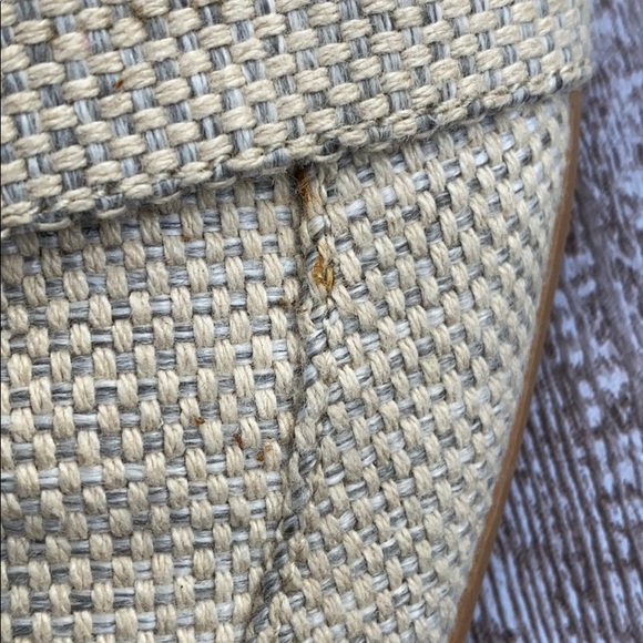 Universal Thread - Picture 5 of 7